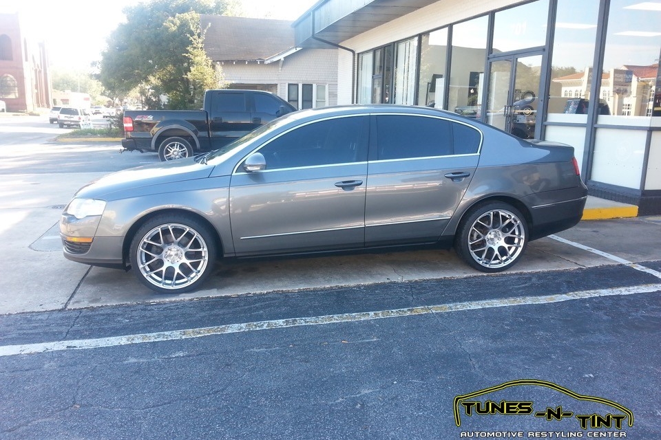 20140124_152238-960x640_c 2009 Volkswagen Jetta - Custom Wheels 