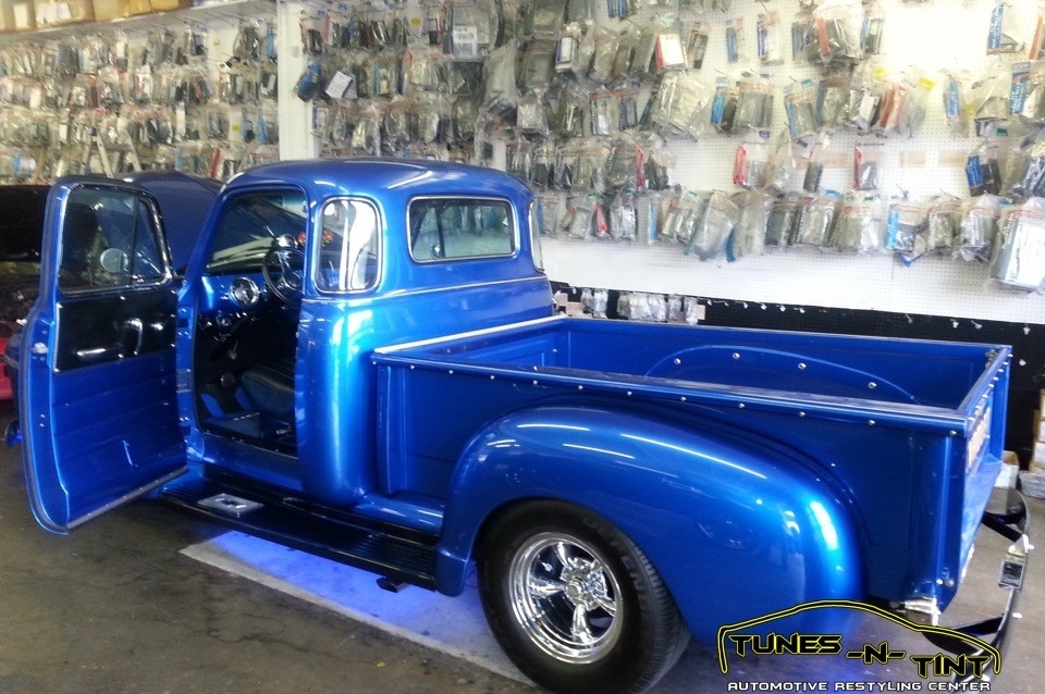 20140329_090928-960x638_c 1958 Chevrolet Pickup - Blue LED Lighting 