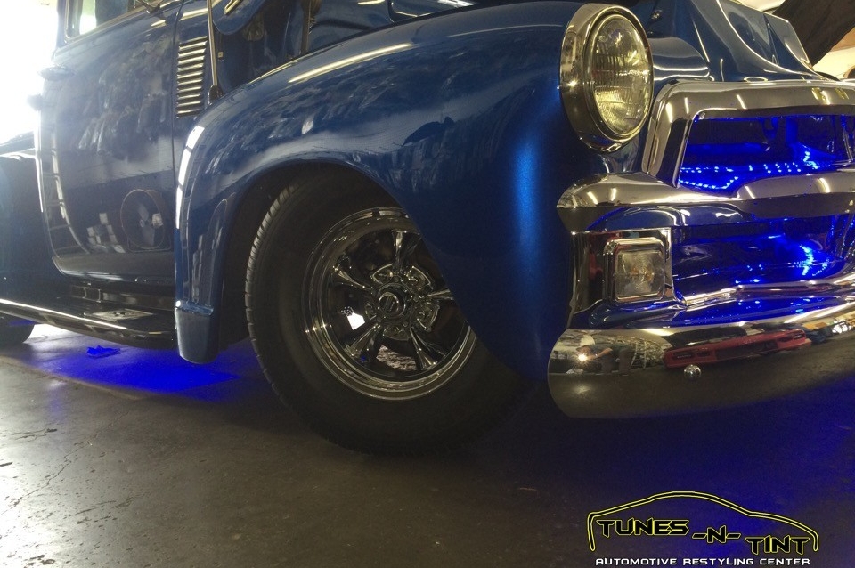 IMG_0335-960x638_c 1958 Chevrolet Pickup - Blue LED Lighting 